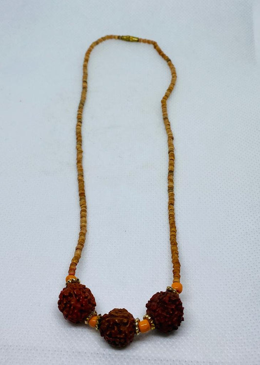 Rudraksha & Tulsi-Kette von Shiva mit 3 Rudraksha-Kernen